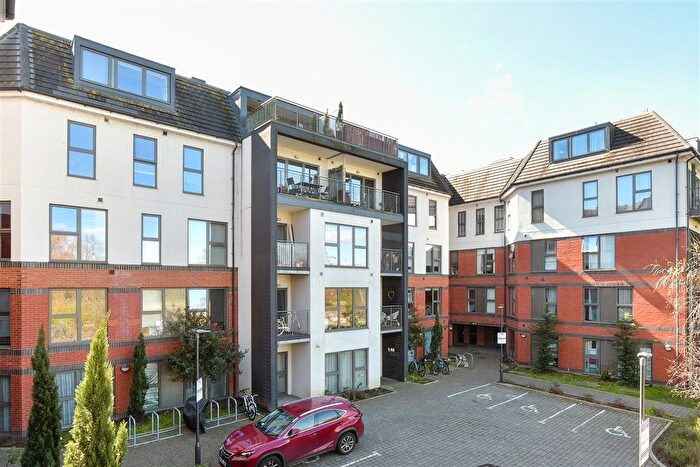 2 Bedroom Flat For Sale In Mill Green Road, Mitcham Junction, Mitcham, Surrey, CR4
