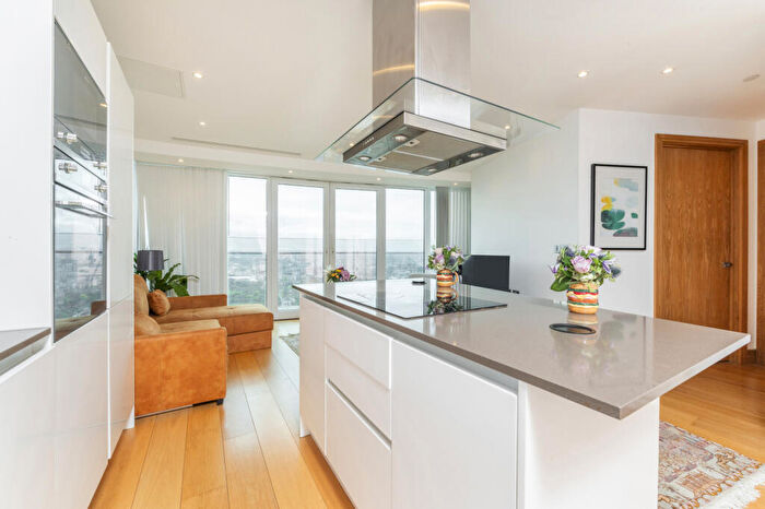 1 Bedroom Flat For Sale In Arena Tower, Crossharbour Plaza, E14