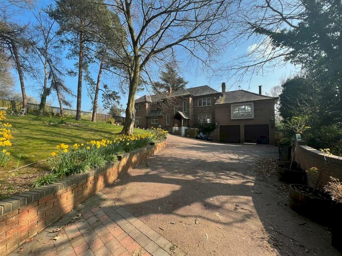 5 Bedroom Detached House To Rent In High Molewood, Hertford, SG14