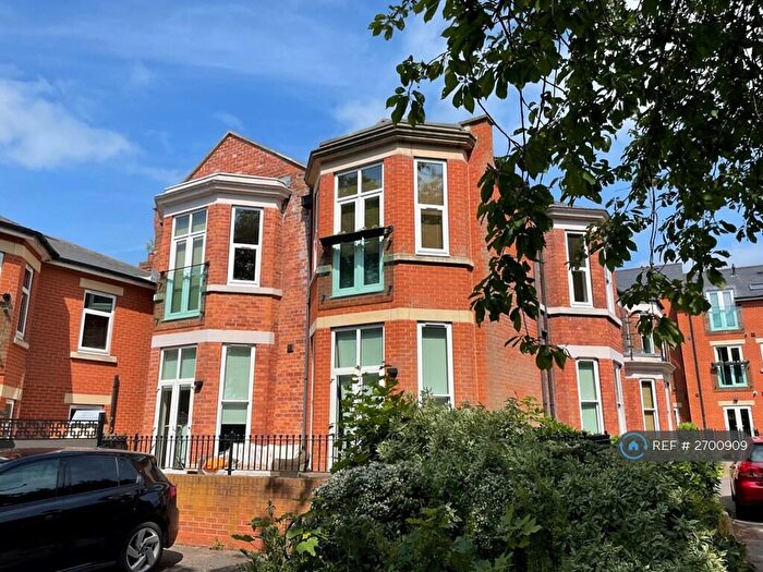 2 Bedroom Flat To Rent In The Hall, Chapel Allerton, Leeds, LS7