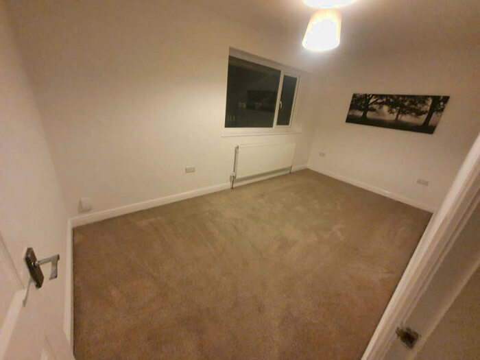 2 Bedroom Semi-Detached House To Rent In Valley Road, Stockport, SK4