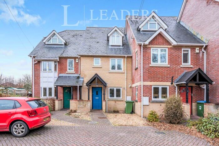 3 Bedroom Terraced House To Rent In Hill Lane, Southampton, SO15