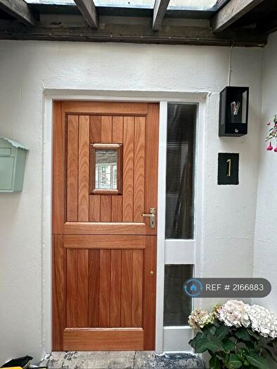 2 Bedroom Terraced House To Rent In Chepstow House, Bruton, BA10