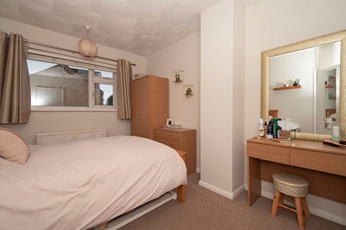 3 Bedroom End Of Terrace House For Sale In Holly Road, Ramsgate, CT11