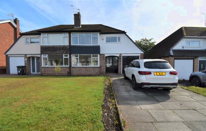3 Bedroom Semi-Detached House To Rent In Treen Road, Tyldesley, Manchester, M29