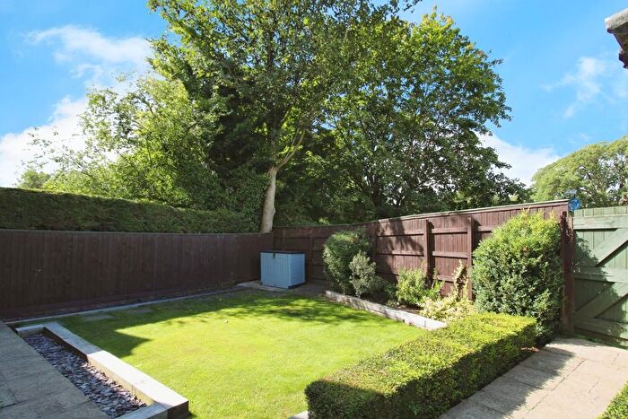 5 Bedroom Semi-detached House For Sale In Studley Road, Ripon, HG4