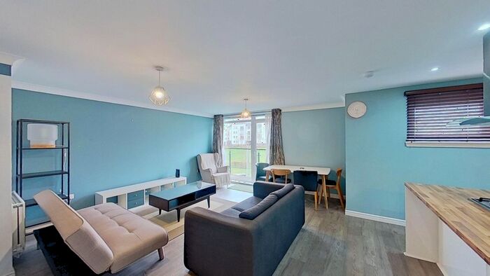 3 Bedroom Flat To Rent In Maplewood Park, Edinburgh, EH12