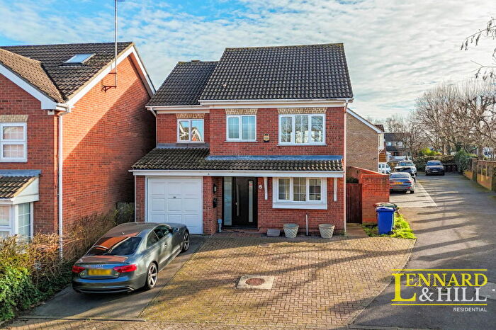 4 Bedroom Detached House For Sale In Advice Avenue, Chafford Hundred, Grays, RM16