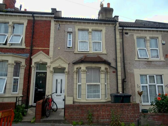 4 Bedroom Terraced House To Rent In Goulter Street, Barton Hill, Bristol, BS5
