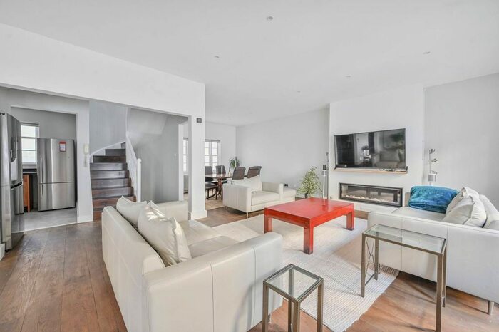 5 Bedroom Mews To Rent In Eaton Mews North, Belgravia, London, SW1X