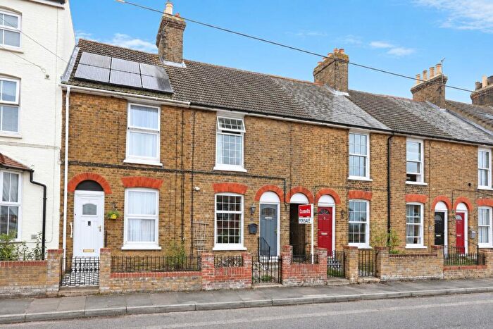 2 Bedroom Terraced House For Sale In Station Road, Teynham, Sittingbourne, ME9