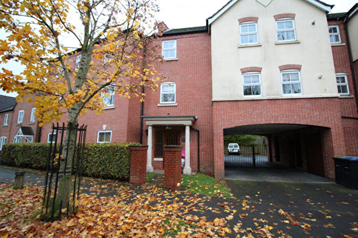 2 Bedroom Apartment To Rent In Brandwood Crescent, Kings Norton, B30