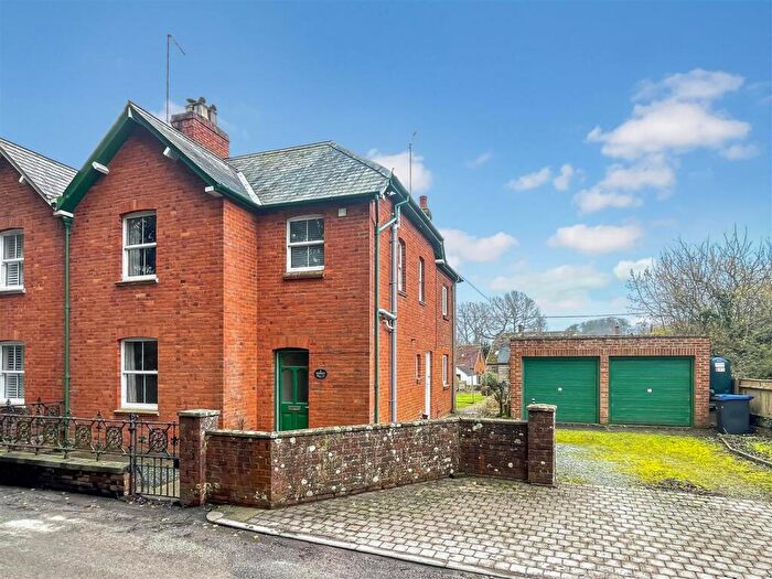 4 Bedroom Semi-Detached House For Sale In High Lane, Broad Chalke, Salisbury, SP5