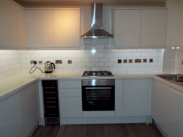 2 Bedroom Flat To Rent In North Star Boulevard, Greenhithe, DA9