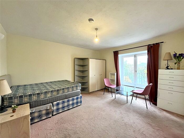 Studio To Rent In Abbeyfields Close, Park Royal, London, NW10