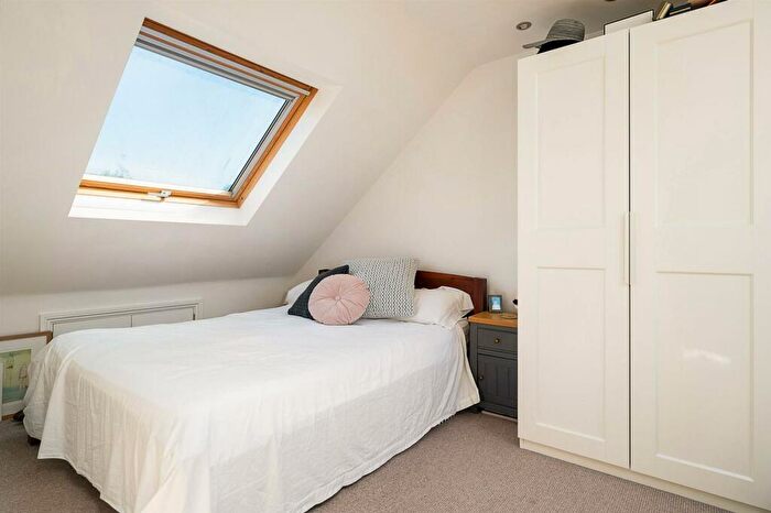 3 Bedroom End Of Terrace House For Sale In Farmers End, Charvil, Reading, RG10