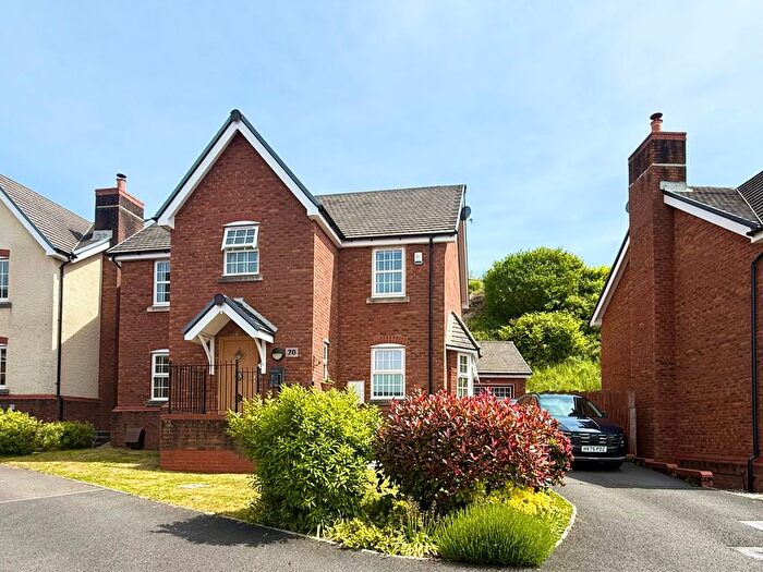 4 Bedroom Detached House For Sale In Tan Y Bryn Gardens, Llwydcoed, Aberdar, Rhondda Cynon Taf, CF44