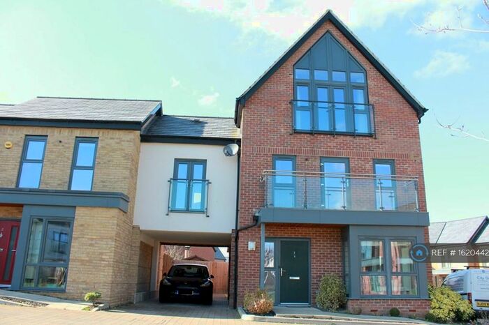4 Bedroom Terraced House To Rent In Echo Way, Milton Keynes, MK10