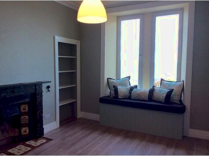 2 Bedroom Flat To Rent In Lower Granton Road, Edinburgh, EH5