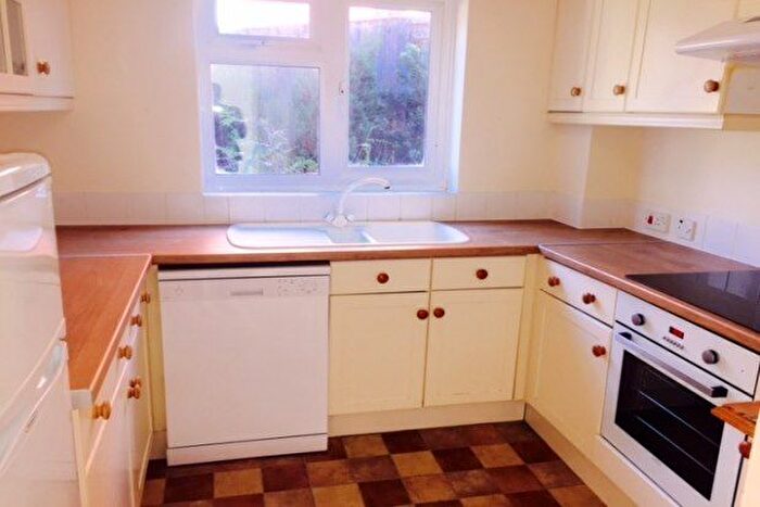 4 Bedroom Property To Rent In Bassett Green Village, Southampton, SO16