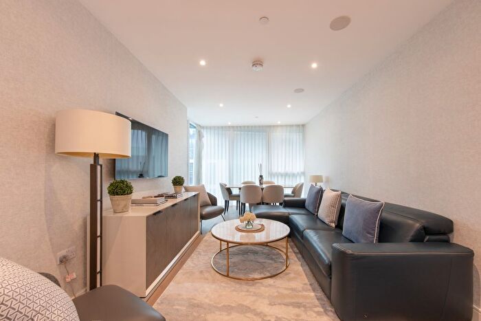2 Bedroom Flat For Sale In Juniper Drive, London, SW18