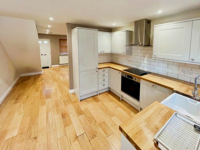 2 Bedroom Semi-Detached House To Rent In William Smith Close, Cambridge, CB1