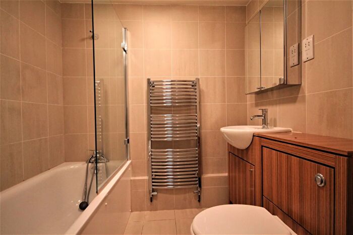 1 Bedroom Flat To Rent In Victory House, Castlehaven Road, Camden Town, NW1