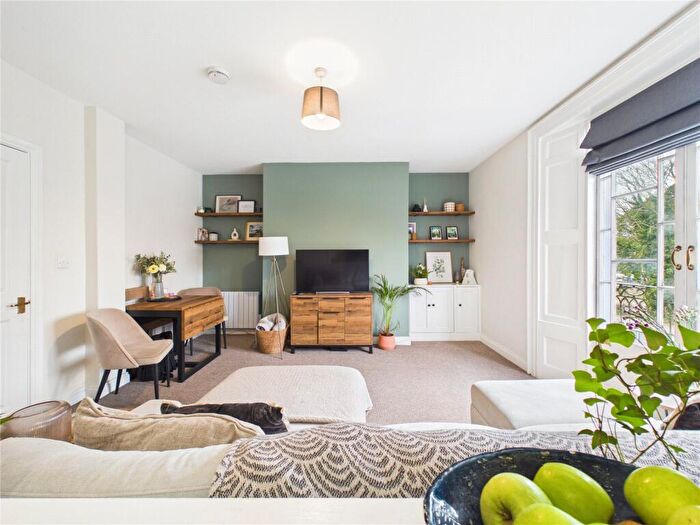 1 Bedroom Apartment For Sale In Coronation Road, Bristol, BS3