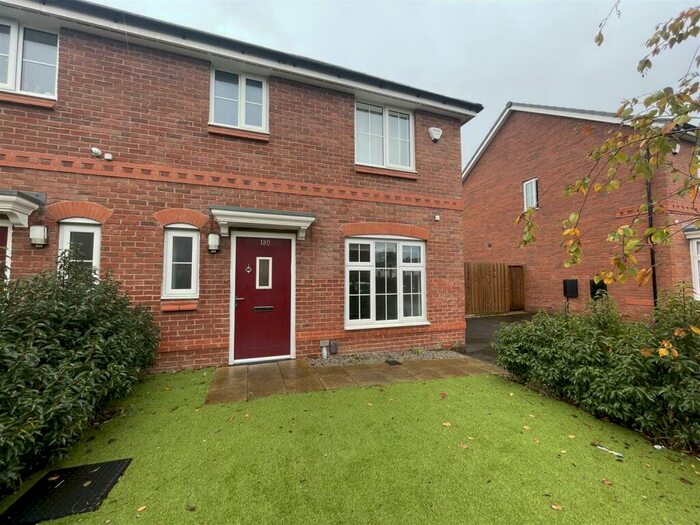 3 Bedroom Semi-Detached House To Rent In Lapwing Lane, Stockport, SK5