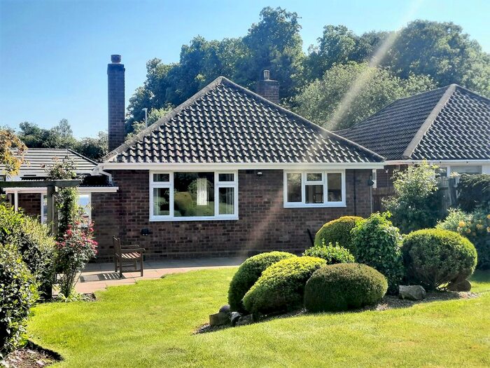 3 Bedroom Bungalow To Rent In Beechfield Rise, Lichfield, WS13