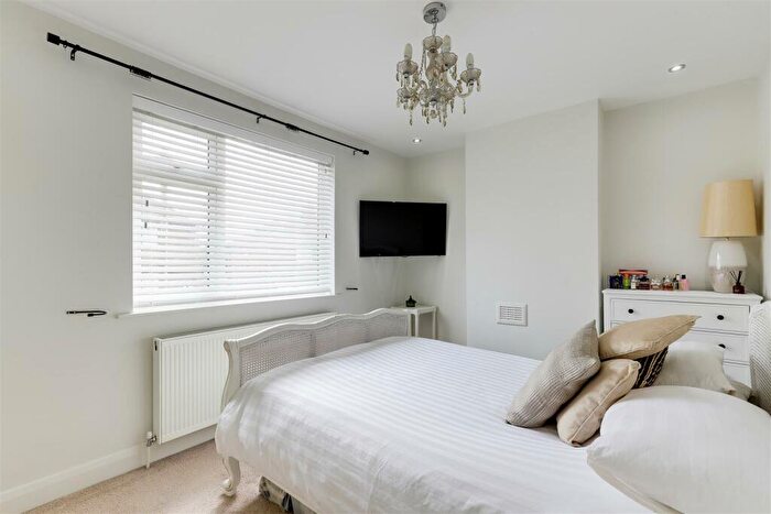 2 Bedroom Semi-Detached House For Sale In Norbett Road, Arnold, Nottinghamshire, NG5