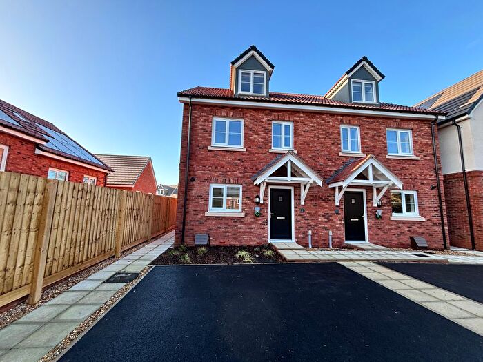 3 Bedroom Semi-Detached House To Rent In The Bramblings, Exmouth, EX8