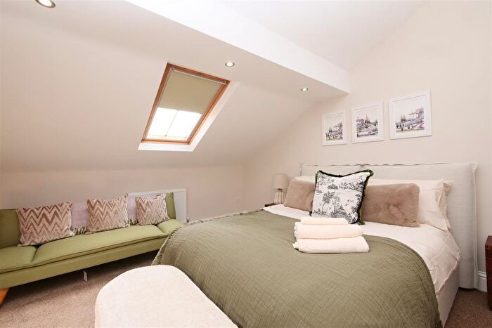 2 Bedroom Flat To Rent In Fishergate, York, YO10