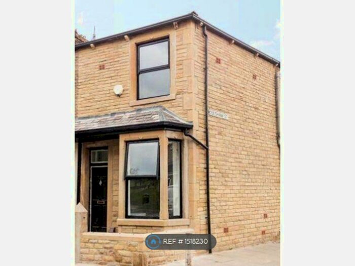 3 Bedroom Terraced House To Rent In Burnley, Burnley, BB10