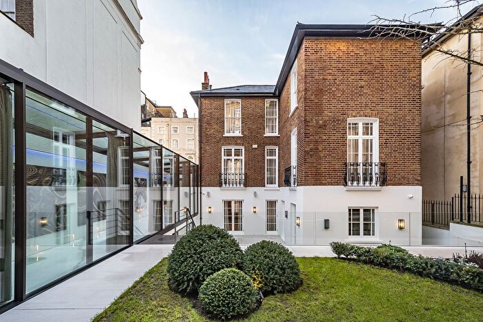 6 Bedroom Detached House For Sale In Collman House, London, W2