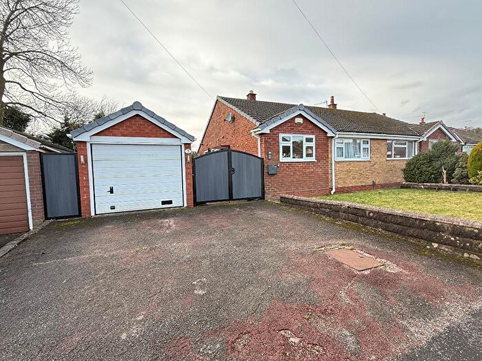 2 Bedroom Semi-Detached Bungalow For Sale In Braemer Close, Bucknall, Stoke On Trent, ST2
