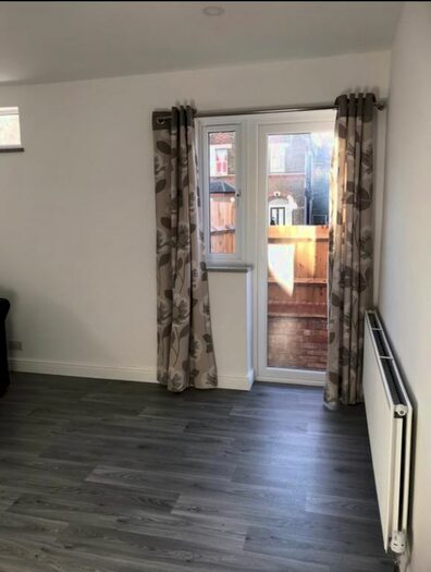 1 Bedroom Flat To Rent In Horn Lane, London, W3