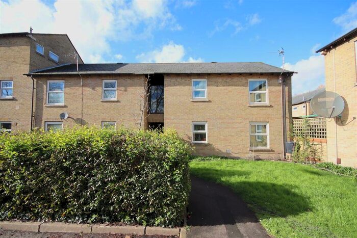 1 Bedroom Flat To Rent In St Bedes Crescent, Cambridge, CB1