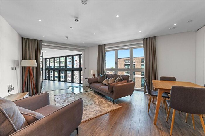 3 Bedroom Apartment For Sale In New Drum Street, London, E1