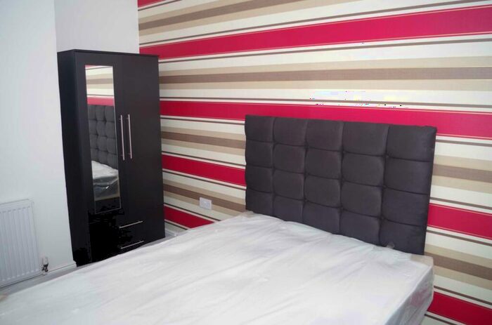 3 Bedroom House To Rent In Lydford St, Manchester, M6