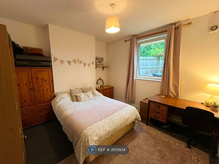 4 Bedroom Terraced House To Rent In Well Street, Exeter, EX4