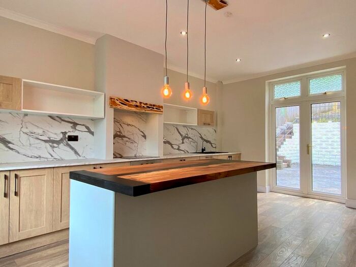 4 Bedroom Semi-Detached House To Rent In Neath Road, Resolven, Neath, SA11