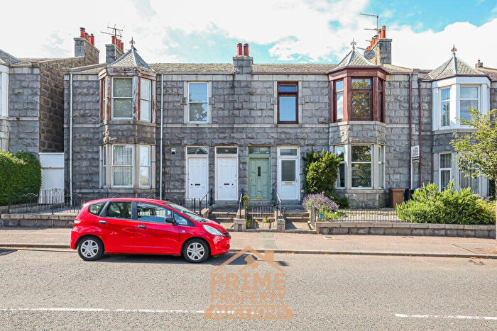 2 Bedroom Flat For Sale In Leslie Road, Aberdeenshire, AB24