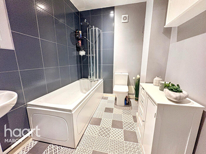 2 Bedroom Apartment For Sale In Heron Way, Benwick, PE15