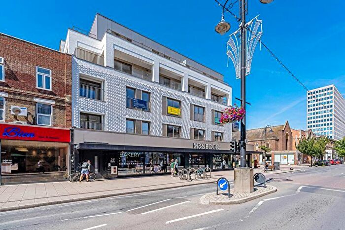 Studio To Rent In - High Street, New Malden, KT3