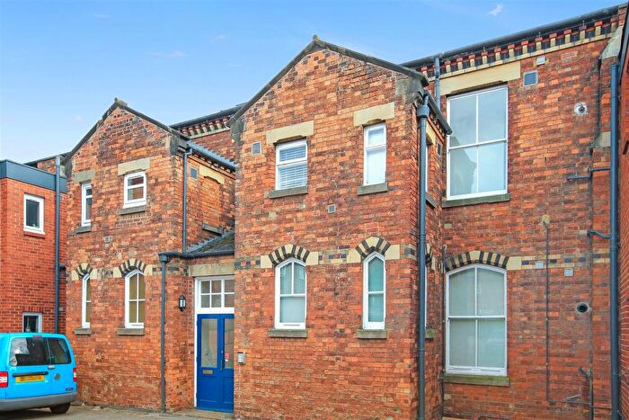 2 Bedroom Flat For Sale In Irthlingborough Road, Wellingborough, NN8