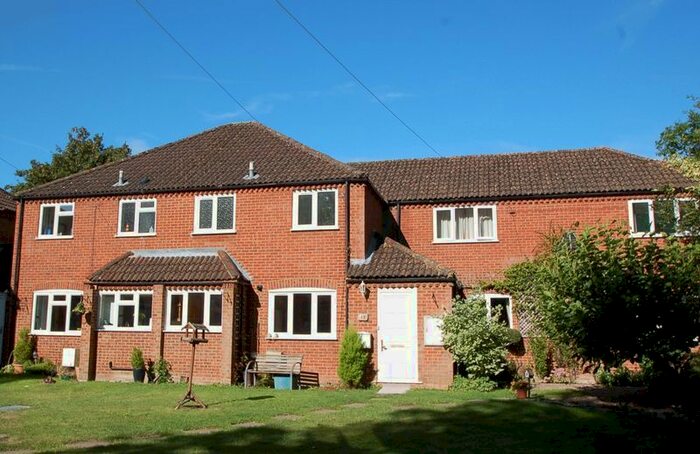 3 Bedroom Terraced House To Rent In Bowden Lane, High Wycombe HP11