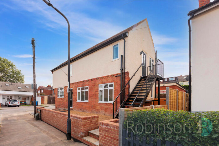 2 Bedroom Maisonette To Rent In Cromwell Road, Maidenhead, Berkshire, SL6