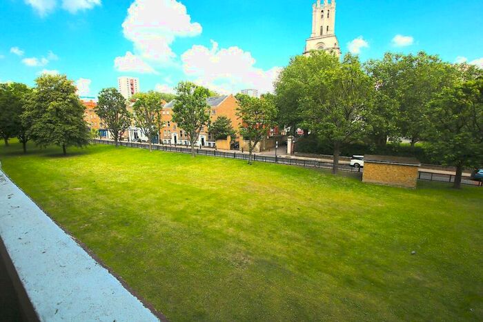 4 Bedroom Flat To Rent In Crowder Street, London, E1