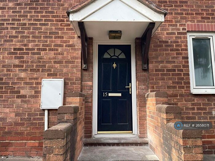 3 Bedroom Maisonette To Rent In Rawlins Street, Birmingham, B16